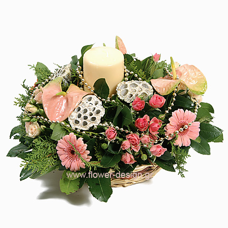 floral arrangement of flowers Roses and Gerberas in a basket - XRI 0284
