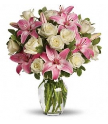 Bouquet of roses and lilies in a vase -  ΜΠΟΥ 072246