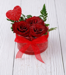Γυάλινη Βάση με Τριαντάφυλλα