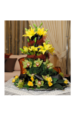 the flower shop proposed  A spesial  Flower Arrangements with Lillis and Orchids - ARR 12002